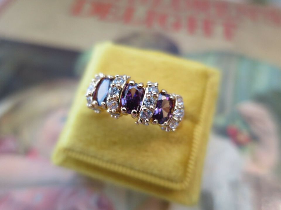 Vintage Jewellery Gold Ring Amethyst White Sapphires Art Deco Design