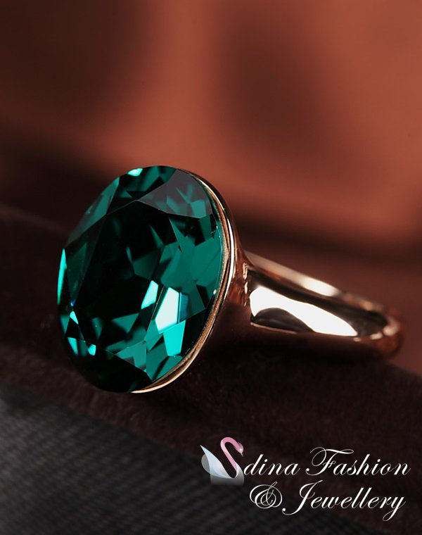 18K Rose Gold Plated Made With Swarovski Crystal Single Oval Cut Emerald Ring