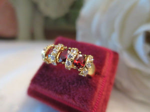 Vintage Jewellery Gold Ring Garnet & White Sapphires Art Deco Design