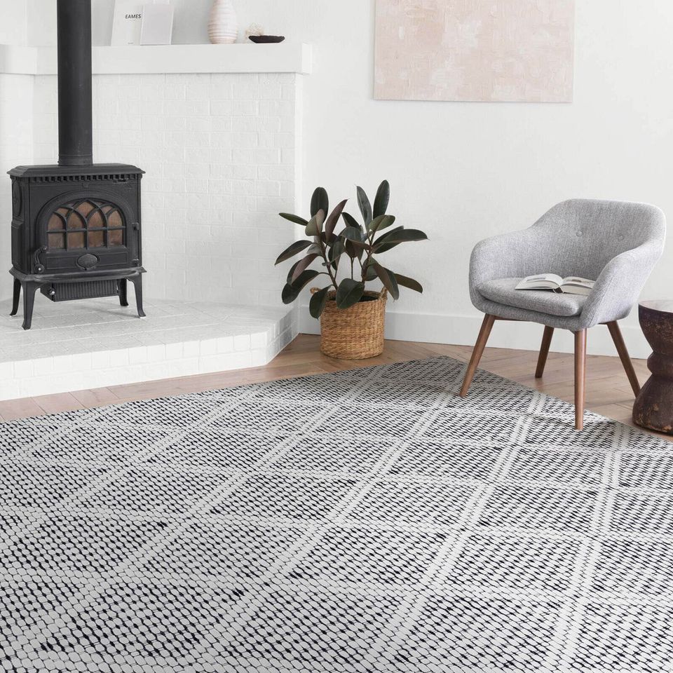 Large Charcoal White Floor Rugs Soft Diamond Faux Braided Modern Carpet 200x290